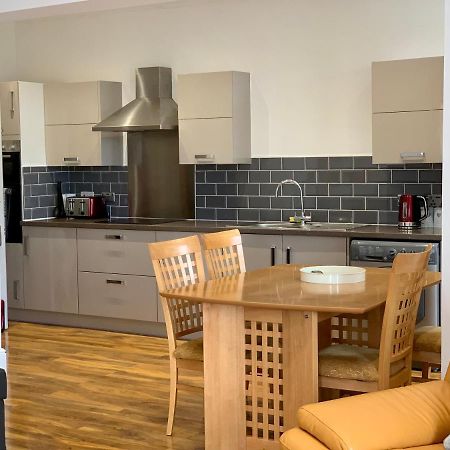 Lytham St Annes, A Spacious, High End, One Bedroomed Apartment 5 Екстериор снимка